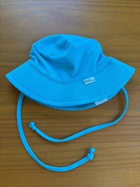 Infant Sun Protective Bucket Hat in Bright Aqua